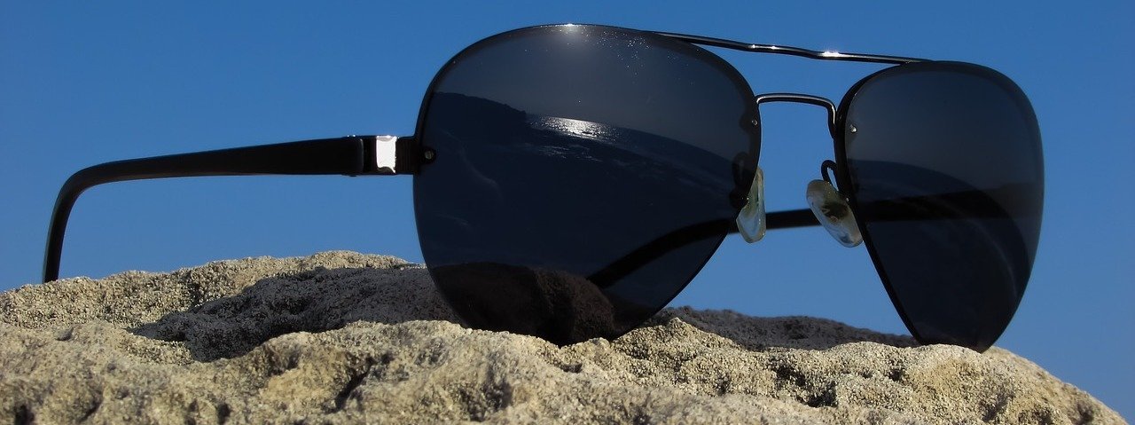 Солнцезащитные очки со стеклянными линзами, с пластиковой оправой в Самаре